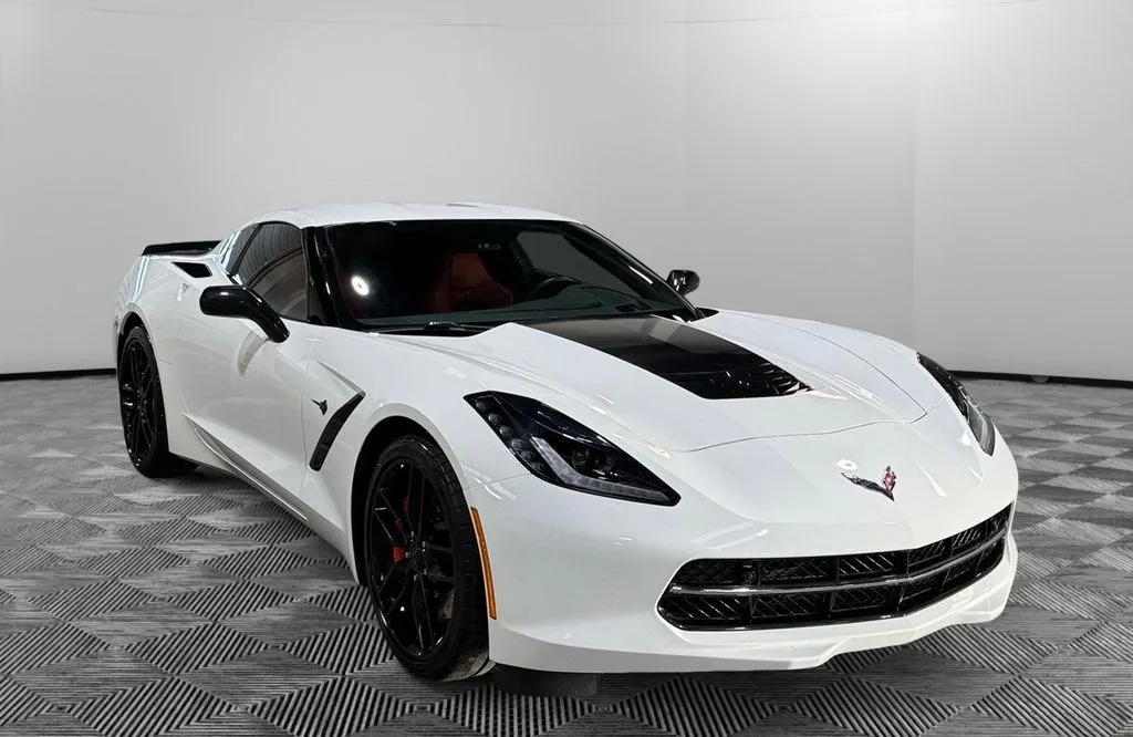 2016 Chevrolet Corvette Stingray Z51 — photo 1