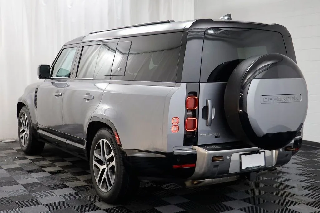 2023 Land Rover Defender 130 SE 4WD 4D Sport Utility — thumbnail 11