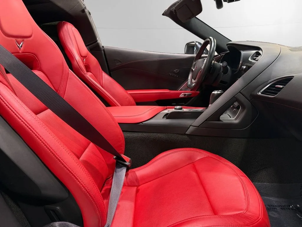 2016 Chevrolet Corvette Stingray Z51 — thumbnail 11