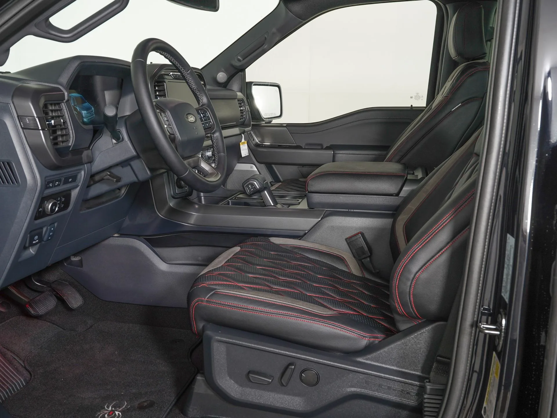 2024 Ford F-150 XLT — thumbnail 12