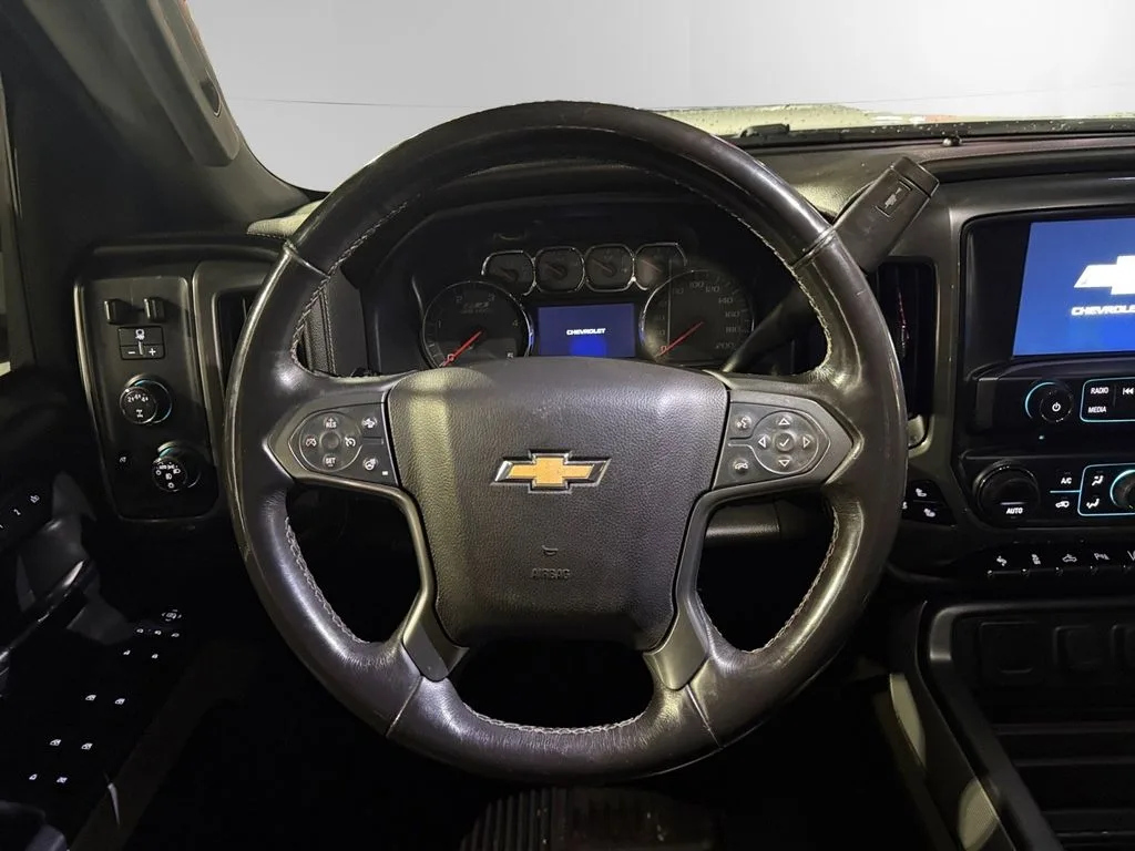 2018 Chevrolet Silverado 3500HD LTZ — thumbnail 14