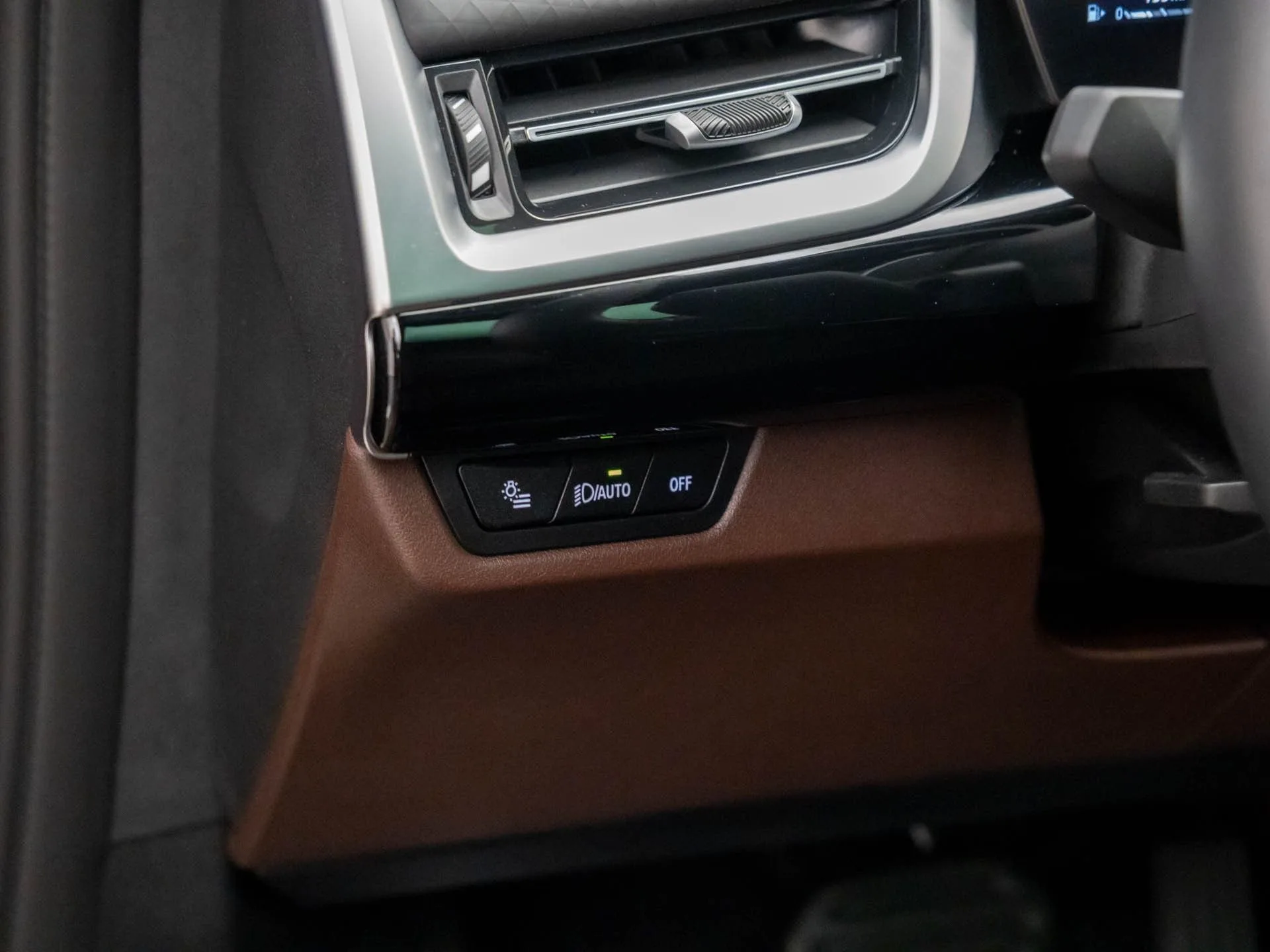 2025 BMW X2 xDrive28i — thumbnail 15
