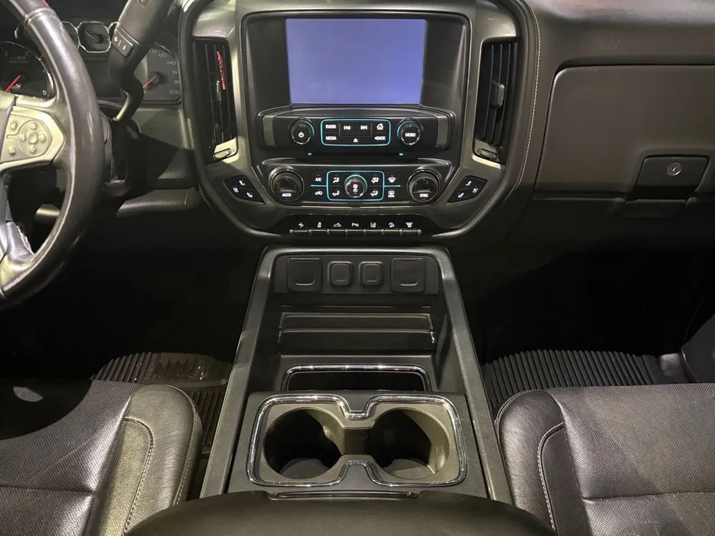 2018 Chevrolet Silverado 3500HD LTZ — thumbnail 16