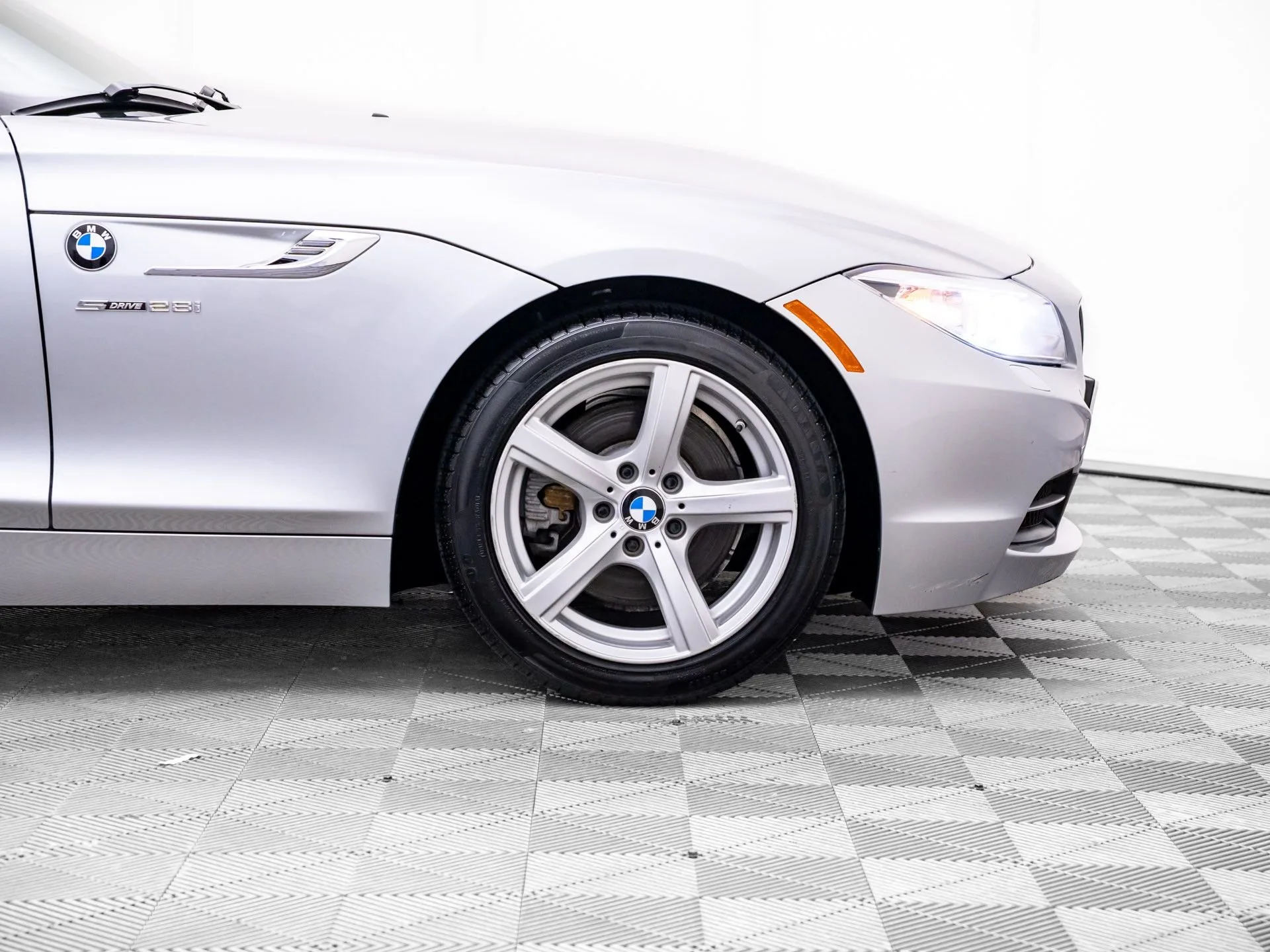 2016 BMW Z4  sDrive28i — thumbnail 15