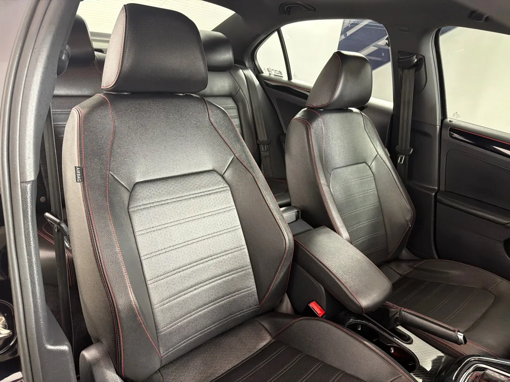 2017 Volkswagen Jetta GLI — thumbnail 15