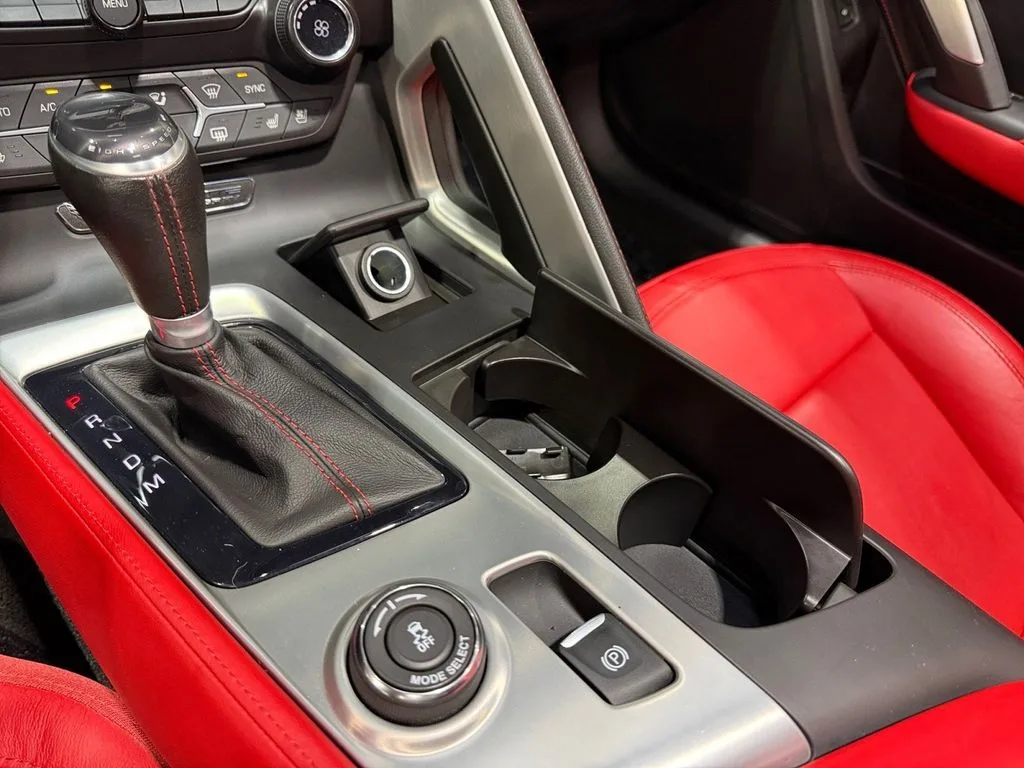 2016 Chevrolet Corvette Stingray Z51 — thumbnail 18