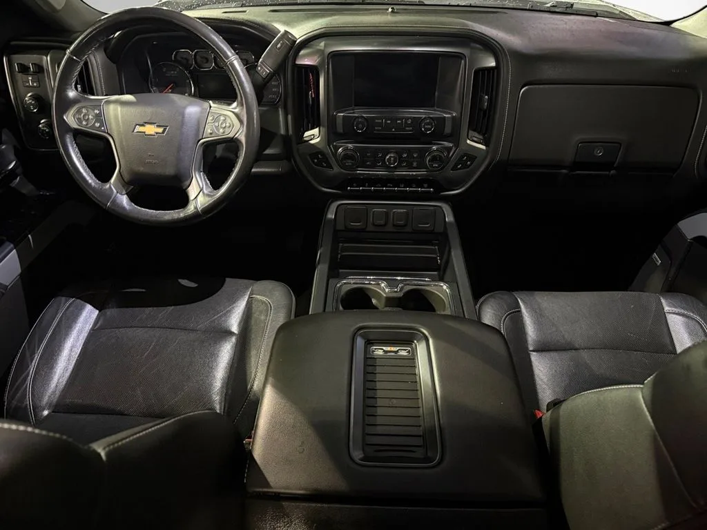 2018 Chevrolet Silverado 3500HD LTZ — thumbnail 18
