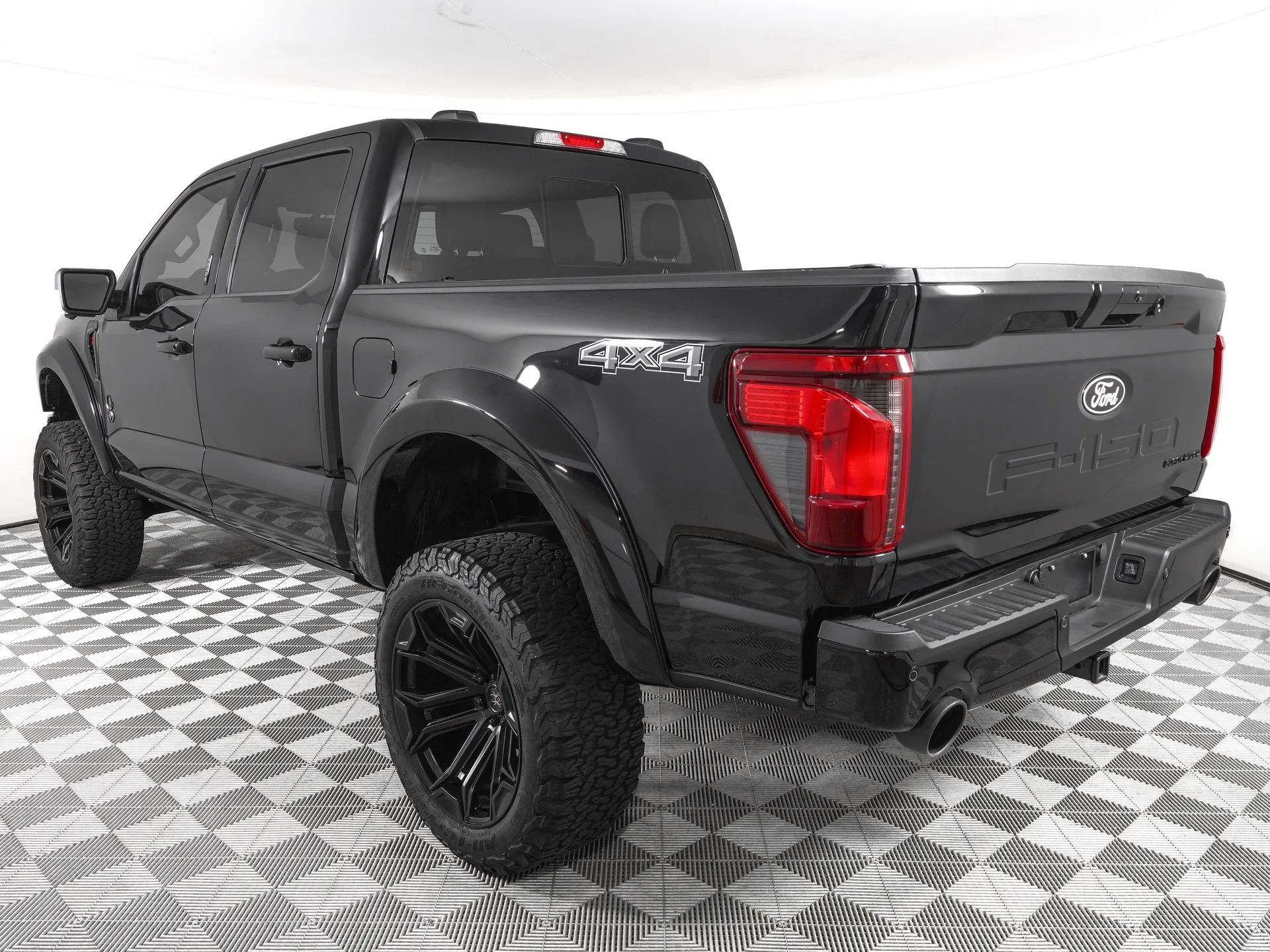 2024 Ford F-150 XLT — thumbnail 4