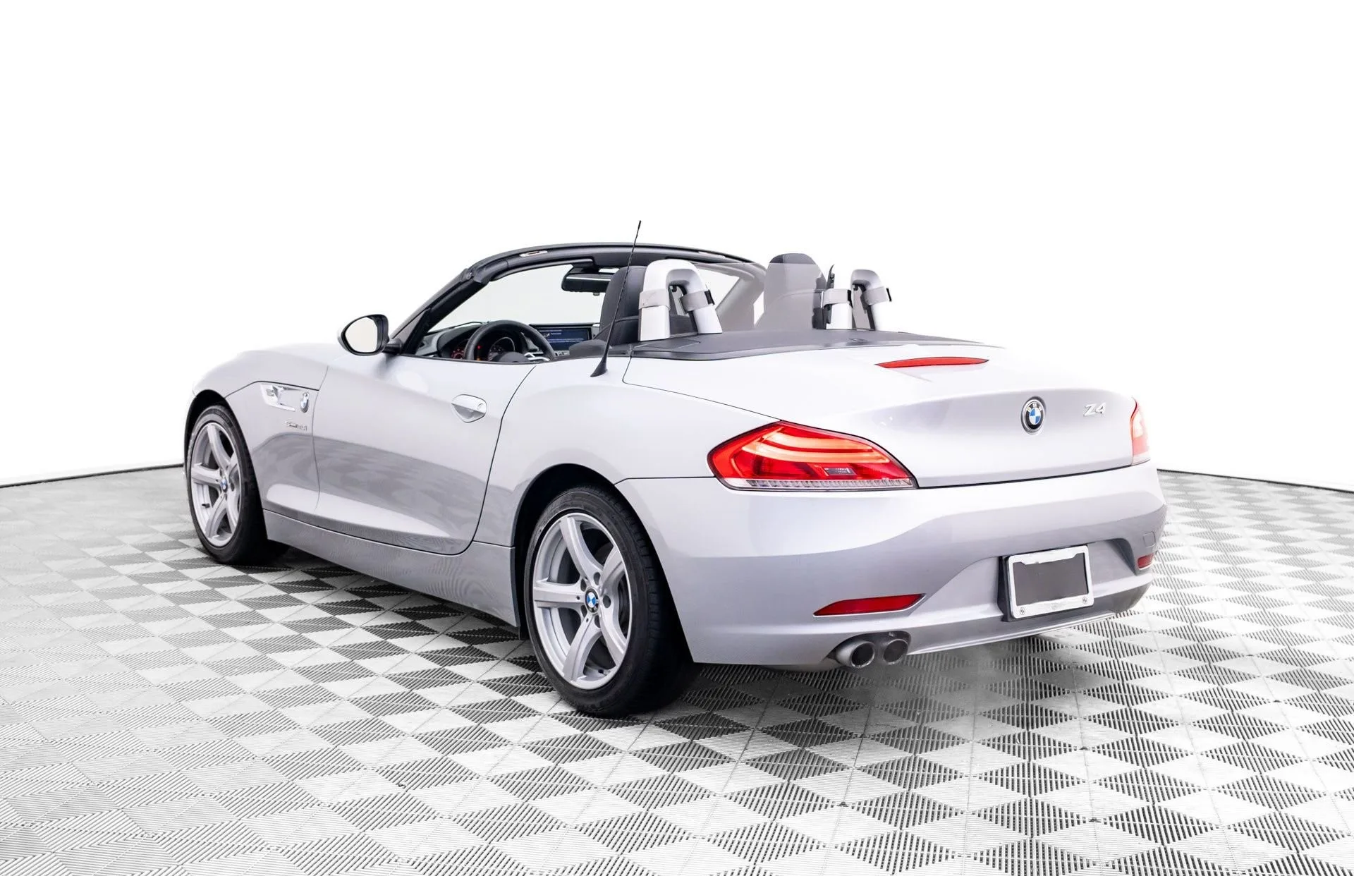 2016 BMW Z4  sDrive28i — thumbnail 3