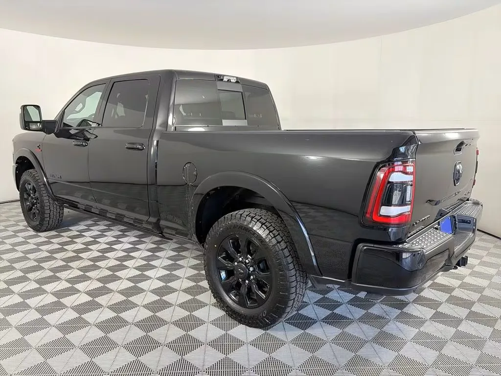 2024 Ram 3500 Limited — thumbnail 5