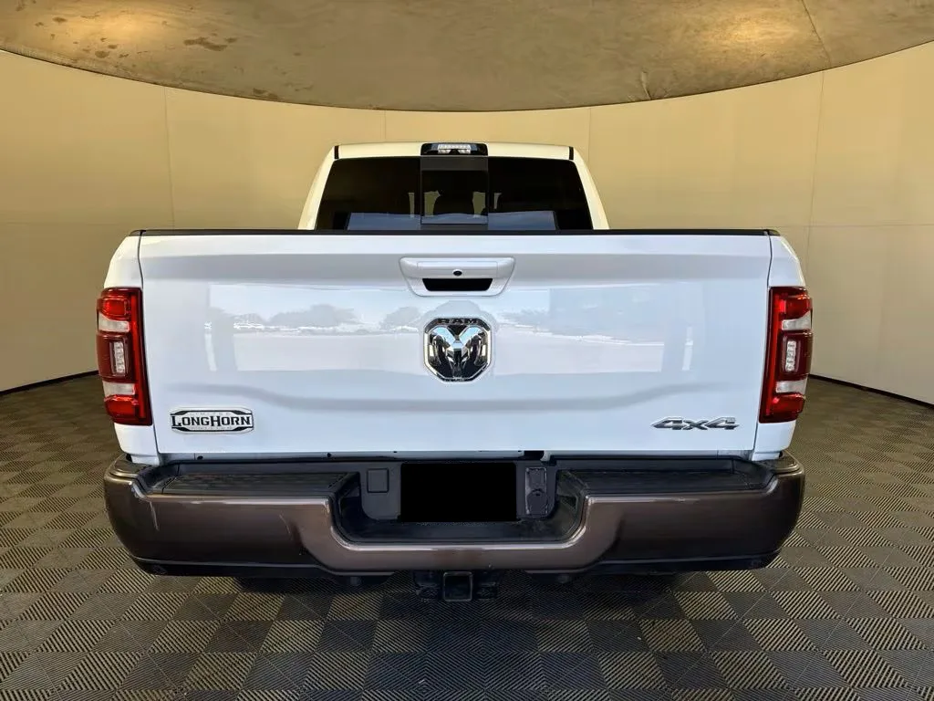 2024 Ram 3500 Longhorn — thumbnail 5