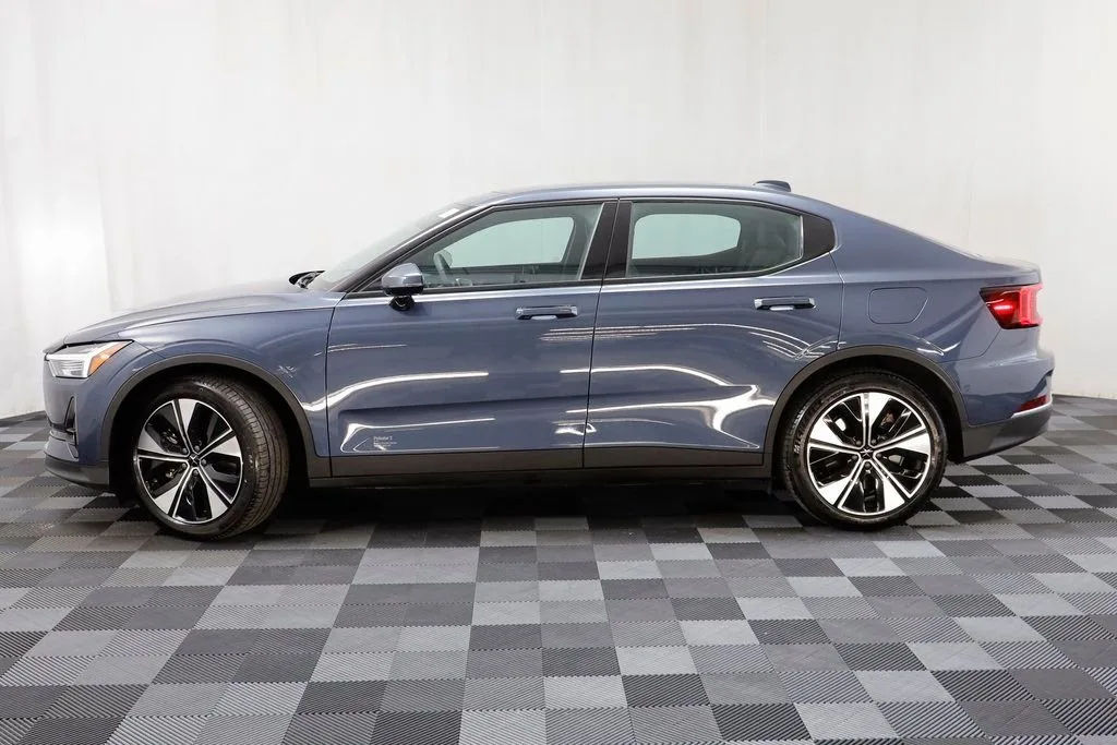 2023 Polestar 2 Long Range Dual Motor AWD — thumbnail 4