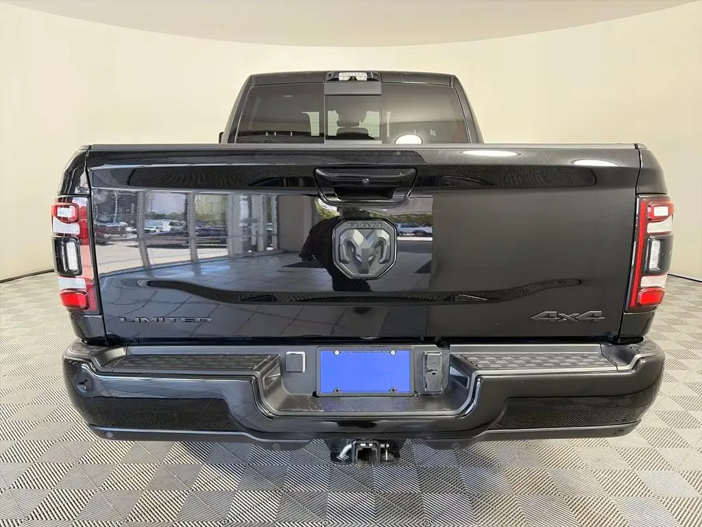 2024 Ram 3500 Limited — thumbnail 6