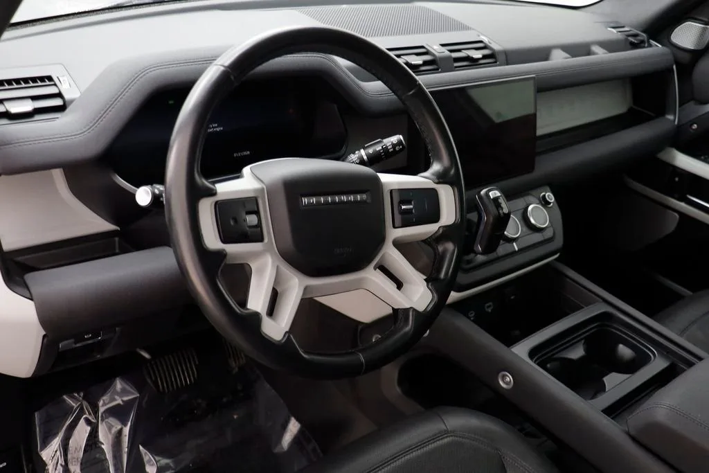 2023 Land Rover Defender 130 SE 4WD 4D Sport Utility — thumbnail 6