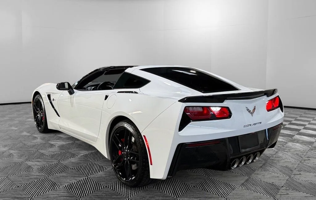 2016 Chevrolet Corvette Stingray Z51 — thumbnail 6