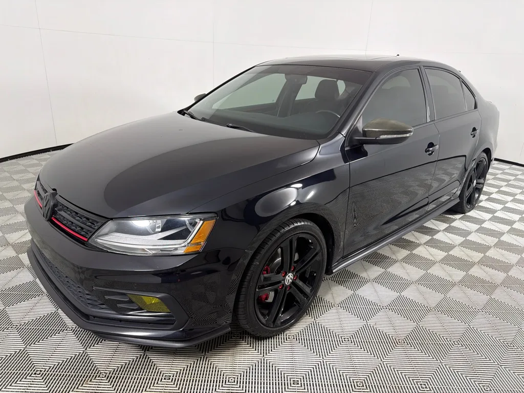 2017 Volkswagen Jetta GLI — thumbnail 4