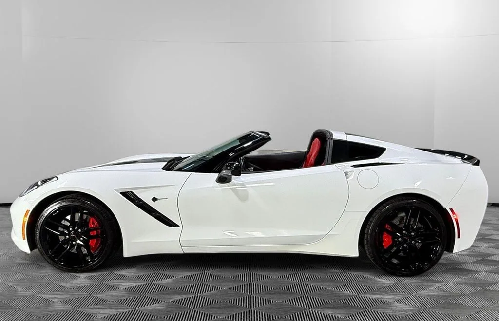 2016 Chevrolet Corvette Stingray Z51 — thumbnail 7