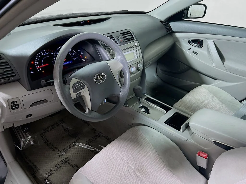 2011 Toyota Camry — thumbnail 8