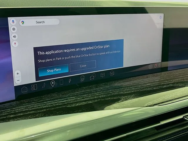 2025 Cadillac Escalade IQ Luxury 1 — thumbnail 10